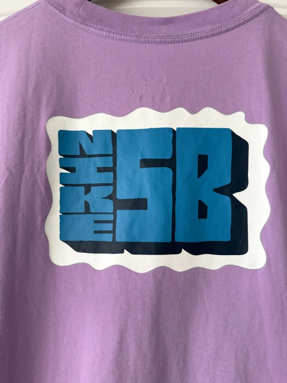 Nike SB Skate T-Shirt. Purple. Loose Fit Large. - Picture 9 of 9